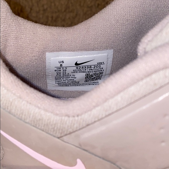 Nike sneakers - Picture 5 of 5